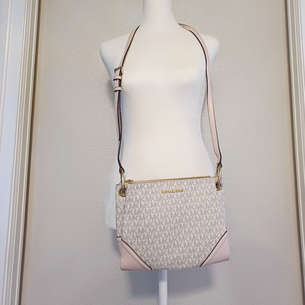 Michael Kors Nicole Signature Vanilla and Pink Crossbody Bag Purse